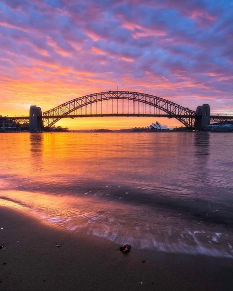 Sanctum Sanctorum, Harbor Bridge, Harbor City, Watercolor Art Landscape, Art Assignments, Bridge Photography, Harbour Bridge, Sydney Harbour, Autumn Scenes