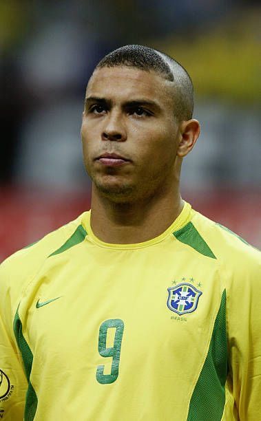 Ronaldo 9 Brazil, Ronaldo 2002 World Cup, R9 Ronaldo, Brazilian Ronaldo, Ronaldinho Skills, Ronaldo R9, Ronaldo Brazil, Neymar Vs, Ronaldo 9