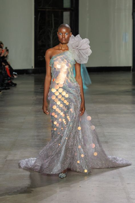 Silver Mermaid Dress, Couture Ss23, Georges Chakra, Silver Mermaid, Spring Couture, Spring Summer 2023, Mermaid Fashion, Mermaid Dress, Fantasy Fashion