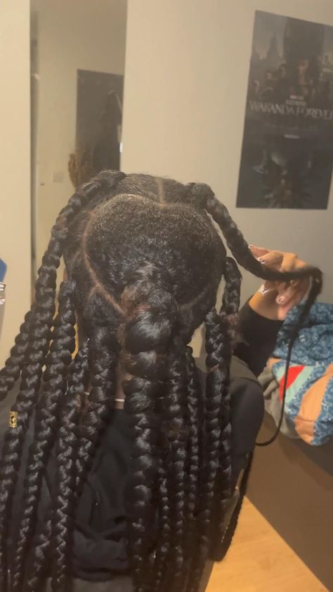 Hairstyles 1970s, Ugly Hair, Dreads Hairstyles, Hairstyle For Chubby Face, Quick Weave Hairstyles, Cute Braided Hairstyles, Quick Braided Hairstyles, Cute Box Braids Hairstyles, Short Haircuts For Women