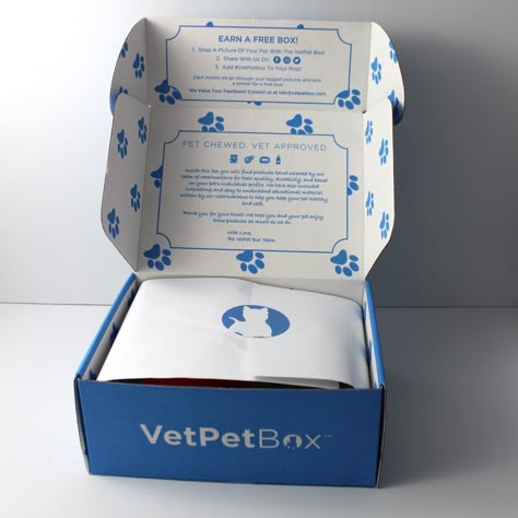 Vet Pet Box Dog March 2018 Inside | Packaging Design | Interior box design Dog Box Ideas, Pet Box Packaging, Pet Accessories Packaging, Pet Product Packaging, Pet Packaging Design, Pet Packaging Design Boxes, Petfood Package Design, Pet Packaging, Pet Brand