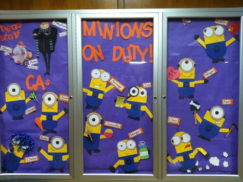 Despicable Me; Minions bulletin board.  Minions are staff; each is personalized to the respective staff member. Courtesy of: Yours Truly On Duty Board, Minion Bulletin Board, Minion Template, Staff Bulletin Boards, Elementary School Bulletin Boards, Minion Classroom, Kids Bulletin Boards, Bulletin Board Design, Minion Theme