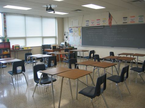 classroom desk arrangement spring 2011 Ruang Guru Sekolah Korea, Classroom Desk Arrangement, Desk Arrangement, Desk Arrangements, Classroom Decor Middle, Middle School Classroom Decor, Instructional Materials, Classroom Arrangement, Retail Ideas