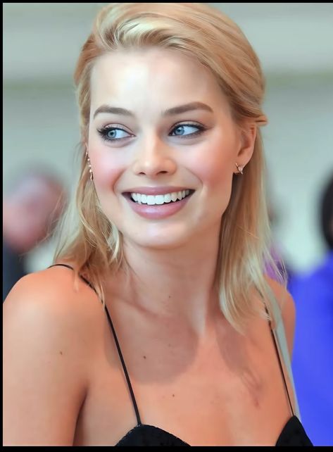 Margret Robbie, Margaret Robbie, Margot Robbie, Gal Gadot, Beautiful People, Tv, Hair, Quick Saves