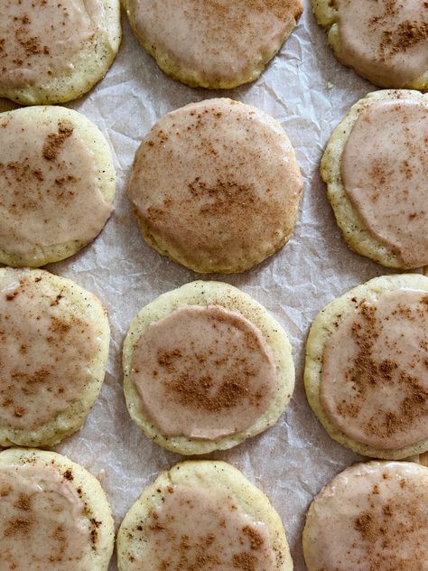 taylor swift’s chai sugar cookies recipe Sugar Cookie Aesthetic, Taylor Swift Chai Cookies, Autumn Bakes, Chai Cookies Recipe, Chai Sugar Cookies, Aesthetic Cookies, Cozy Baking, Aurora Aesthetic, Chai Cookies