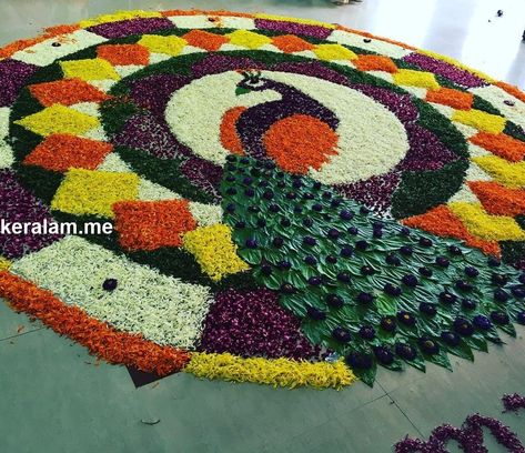 Onam Pukalam Drawing, Athapookalam Designs For Competition, Pookalam Design Onam With Theme, Onam Kolam With Flowers, Flower Carpet Design Onam, Onam Flower Design, Pookolam Design Onam, Onam Pukalam, Onam Rangoli Flower