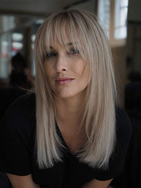 Fine Hair Fringe, 40 Year Old Hairstyles, Lob With Fringe, Blonde Hair Medium Length, Men Locs, Long Fine Hair, Long Hair Highlights, Haircut For Women, Hairstyle For Men