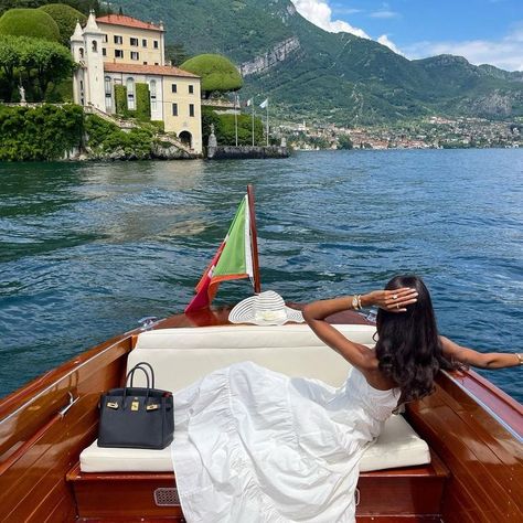 Luxury Summer Outfits, Jet Privé, Italian Summer Outfits, Italy Summer, Summer Vacations, Luxury Lifestyle Dreams, Europe Summer, Future Lifestyle, Italian Summer