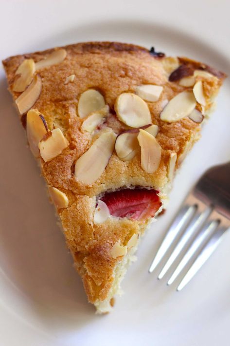 Strawberry Almond Cake | 12 Tomatoes Almond Strawberry Cake, Strawberry Almond, 12 Tomatoes Recipes, Local Fruit, Fruit Stands, Springform Pan, Seasonal Food, Almond Cakes, Fresh Strawberry