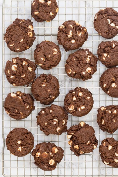 Perfect for chocolate lovers, these eggless chocolate cookies are soft, chewy and delightfully fudgy. They’re full of chocolate flavor and loaded with white chocolate chips. You won’t believe that these double chocolate cookies are made without eggs. Chocolate Cookies Eggless, Eggless Cookies Recipes, Eggless Chocolate Cookies, Eggless Baking Recipes, Cookies Eggless, Indian Cookies, Double Chocolate Cookies Recipe, Egg Free Desserts, Eggless Cookie Recipes