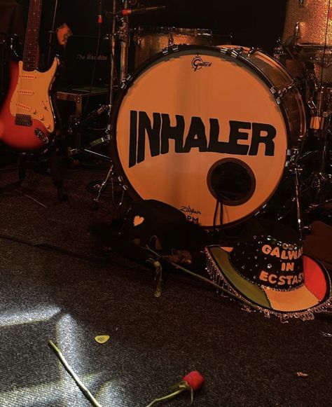 Inhaler Aesthetic Band, Inhaler Band Aesthetic, Inhaler Aesthetic, Inhaler Band, Ireland Aesthetic, Severe Asthma, Alt Aesthetic, Galway Ireland, Concert Aesthetic