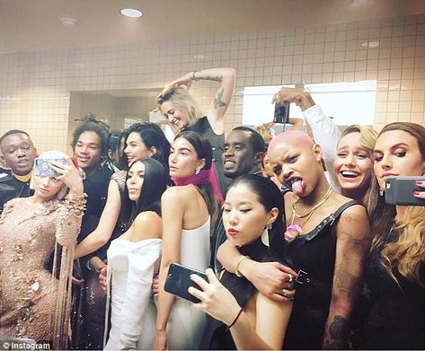 The real party at the Met gala was in the bathroom | Daily Mail Online Kylie Jenner Met Gala, Elizabeth Chambers, Kylie Jenner Selfies, Bathroom Selfie, Celebrity Selfies, Kylie Jenner Instagram, Kylie Jenner Look, Met Ball, King Kylie