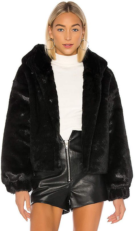 LPA Nolan Jacket *affiliate link Black Faux Fur Coat, Short Shirts, Inspiration Mode, Faux Fur Jacket, Fashion Help, Sports Leggings, Faux Fur Coat, Jacket Sale, Pop Fashion