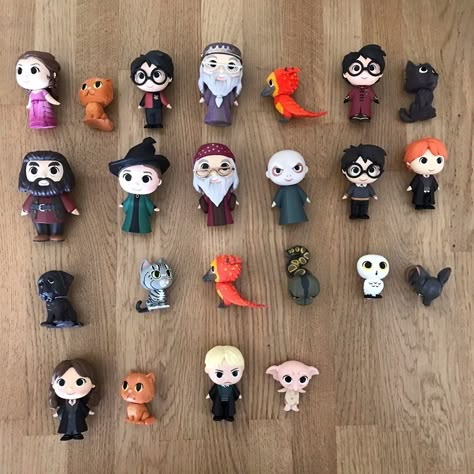 Funko Mystery Minis Harry Potter Series 1 Complete Polymer Clay Harry Potter Miniatures, Harry Potter Polymer Clay Ideas, Clay Crafts Harry Potter, Clay Ideas Harry Potter, Clay Harry Potter Diy, Polymer Clay Harry Potter Ideas, Harry Potter Clay Ideas, Clay Harry Potter, Harry Potter Polymer Clay