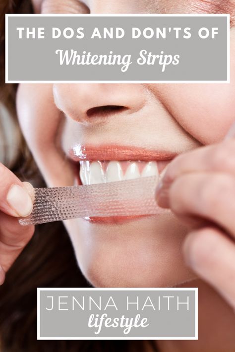 Crest Teeth Whitening Strips, Hydrogen Peroxide Teeth Whitening, Pearly White Teeth, Natural Teeth Whitener, At Home Teeth Whitening, Natural Teeth Whitening Diy, Peroxide Teeth Whitening, Crest White Strips, Baking Soda Teeth Whitening