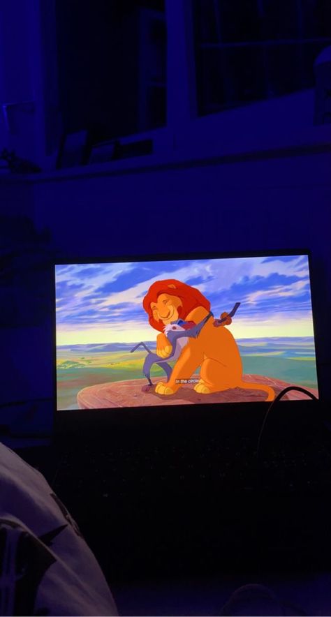 The Lion King Movie Night, Disney Movie Night Aesthetic, Watching Disney Aesthetic, Home Movie Aesthetic, Watching Disney Movies Aesthetic, The Lion King Aesthetic, Lion King Movie Night, Movie Night Photography, Watch The Lion King