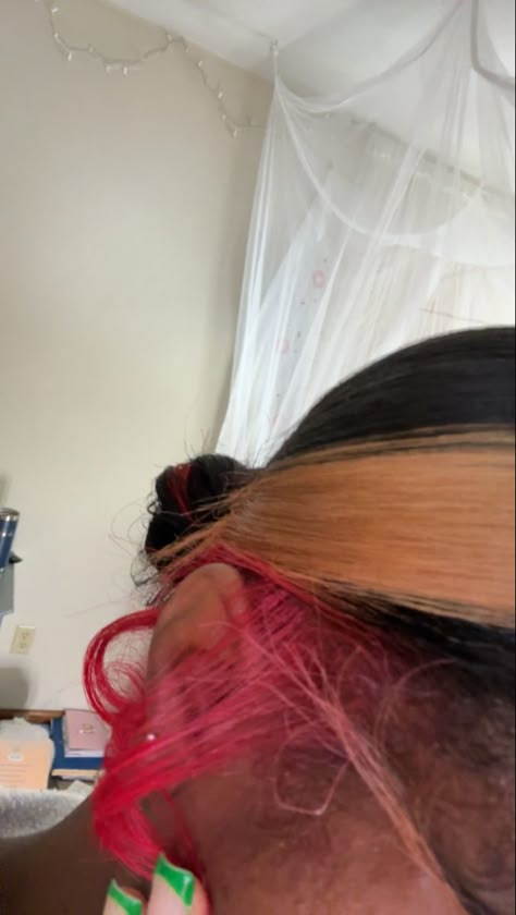 Colors To Dye My Hair, Pink Peekaboo, Blonde And Pink, Hair Colour Inspo, Puffy Hair, Tie Dye Hair, Skunk Stripe, Dyed Curly Hair, Pink Hair Dye