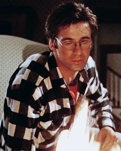 Young Alec Baldwin, Alec Baldwin 90s, Alec Baldwin Beetlejuice, Adam Maitland, Nerdy Men, Beetlejuice 2, Men With Glasses, Tim Burton Beetlejuice, Funny Aesthetic