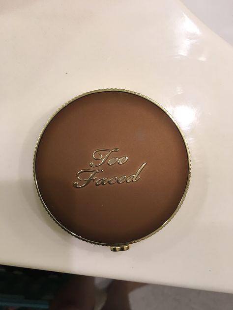 Tarte Makeup Aesthetic, Vintage Makeup Aesthetic Products, Brown Cosmetics Aesthetic, Too Faced Products, Brown Aesthetic Makeup Products, Vintage Compact Mirror Aesthetic, Too Faced Chocolate, Too Faced Bronzer, Makeup Bronzer