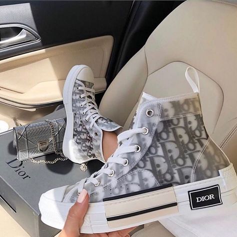 Dior shoes Dior Sneakers, Dr Shoes, Jordan Shoes Girls, Nike Air Shoes, Vans Style, Fresh Shoes, Hype Shoes, Luxury Sneakers, Aesthetic Shoes