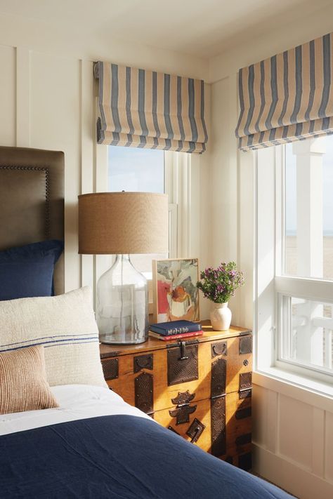 House Tour: A Seaside Renovation with an Antique Touch - Cot Seaside Cottage Interior, Charleston Living, Cottage Addition, Seaside Bedroom, Coastal Cottage Bedroom, Nantucket Cottage, Bedroom Nook, Beach Themed Bedroom, Vintage Coastal