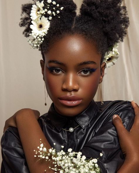 Floral Afro, Butterfly Locks, Afro Puff Hairstyles, Down Styles, Textured Updo, Afro Puffs, Ethereal Wedding Dress, Afro Braids, Couture Hairstyles