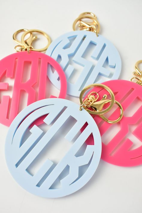 "Classic, sleek and chic! Our acrylic monogram keychain is the perfect addition to your keyring.  *Gold Lobster Clasp and Jump Ring *Monogram 3\" Acrylic Keychain *Mirror acrylic is one sided with a grey on the back. How to order! 1) Choose the options from the drop down boxes. 2) Add your items to your cart! 3) Put the MONOGRAM exactly as you want it in the personalization box.  (Usually first Last middle) 4) Place your order and wait for your new happy mail!" Acrylic Cutout, Preppy Car, Acrylic Monogram, Preppy Accessories, Preppy Gifts, Girly Car Accessories, Monogram Keychain, Girly Car, Cute Car Accessories