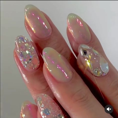 On Trend Nails, Korean Glass Nails, Nails Design 2022, Trend Nails, Nails Gold, Edgy Nails, Korean Nails, Really Cute Nails, Glass Nails