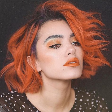 Dark Orange Hair, Cheveux Oranges, Hair Color Orange, Cooler Style, Copper Hair, Dark Roots, Hair Color Dark, Orange Hair, Rainbow Hair