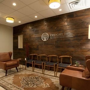 Chiropractic Office Ideas, Office Waiting Area, Waiting Room Decor, Waiting Room Ideas, Chiropractic Office Design, Cafe Industrial, Law Office Design, Chiro Office, Dr Office