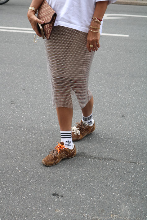 Copenhagen Fashion Week Spring/Summer 2025 street style Copenhagen Street Style Summer 2024, Copenhagen Street Style Summer, Copenhagen Fashion Week Street Style, Street Wear Outfits, Copenhagen Style, Copenhagen Fashion Week, Sneakers Outfit, Outfit Goals, Fashion Week Spring