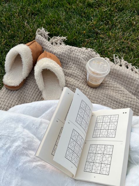 Cozy Hobbies Aesthetic, Sudoku Aesthetic, June Goals, Cozy Hobbies, Cozy Picnic, Artsy Aesthetic, Things To Do Alone, Peaceful Living, Cozy Mornings