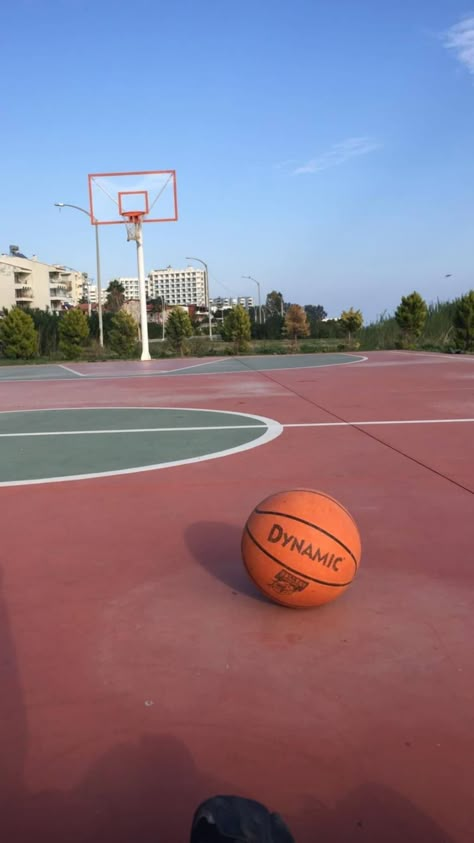 Basketball Ground, Girls Soccer Cleats, Basketball Girlfriend, Camping Pics, Cracked Wallpaper, Ball Aesthetic, I Love Basketball, Bola Basket, Basket Sport