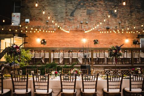 8 Unique Downtown Fort Worth TX Wedding Venues | See prices. Small Party Venues, Fort Worth Stockyards, Dallas Wedding Venues, Cheap Wedding Venues, Garden Wedding Venue, Fort Worth Wedding, Wedding Reception Locations, Weddings By Color, Inexpensive Wedding Venues