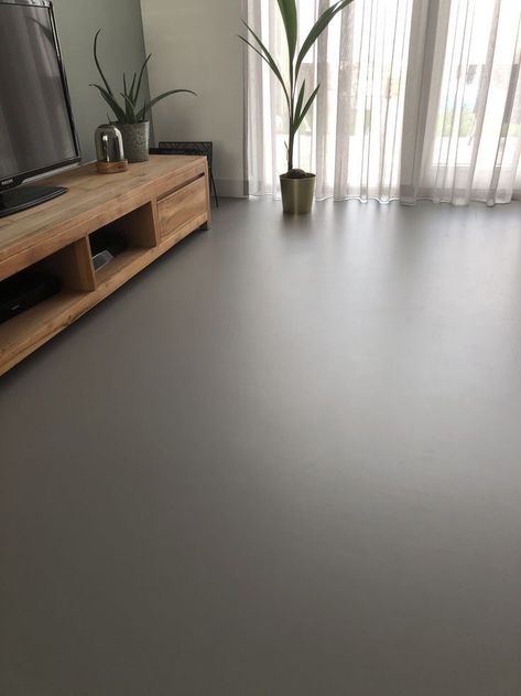 Concrete Floors In House Living Room, Cement Flooring In House, Cement Floors In House, Cement House Design, Cement Floor Ideas, Concrete Floors Living Room, Concrete Floors In House, Cement Flooring, Concrete Tile Floor