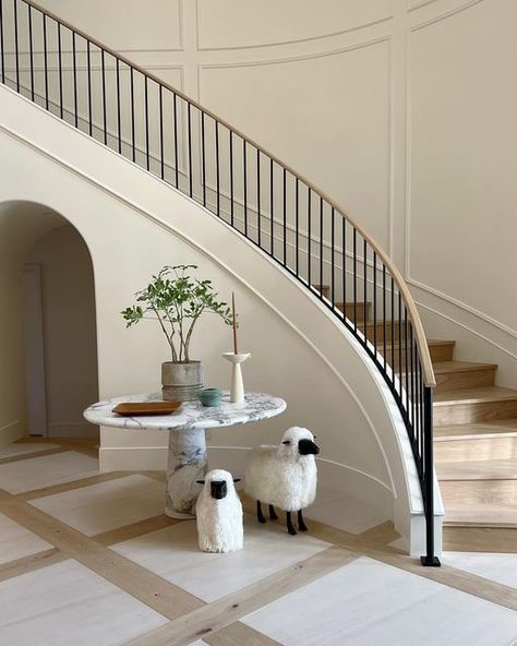 Jaqui Seerman on Instagram: "we love a grand entry, the details in the flooring, molding and railing in this room just melt our hearts ♥️" Unique Stair Railing Ideas, Modern Stair Railing Ideas, Stair Railing Ideas, Stairs Makeover Ideas, Black Railing, Curved Railing, Modern Stair Railing, Stair Makeover, Grand Entry