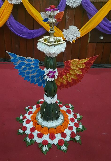 Kuthuvilaku Flower Decoration, Deepam Decorations, Mandir Ideas, Lamp Decoration, Pooja Mandir, Goddess Decor, Free Hand Rangoli Design, Free Hand Rangoli, Art N Craft