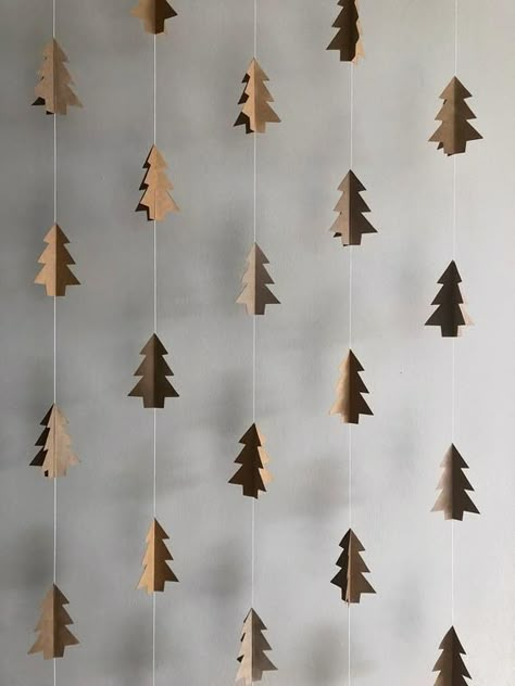 Diy Christmas Wall, Ideas Decoracion Navidad, Jul Diy, Paper Wall Decor, Winter Wedding Decorations, Inspired Interiors, Navidad Diy, Xmas Diy, Easy Christmas Diy