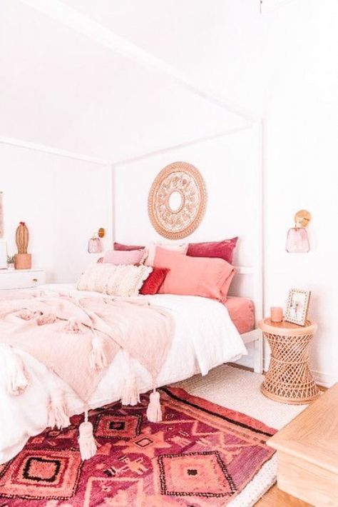 How To Create A Pink Boho Bedroom - DIY Darlin' Peach Bedroom Aesthetic, Bedroom Peach, Country Apartment, Peach Bedroom, Sleeping Quarters, Stylish Bedroom Design, Boho Country, Lighting Bedroom, Deco Studio