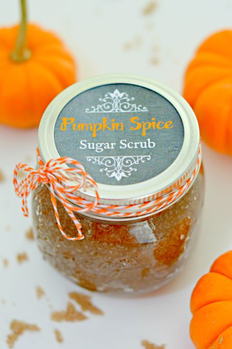 Pumpkin Spice Sugar Scrub, Diy Soap Labels, Diy Sugar Scrub Recipe, Spa Recipes, Mason Jars Labels, Witch Crafts, Scrub Diy, Yule Gift, Homemade Cleaners