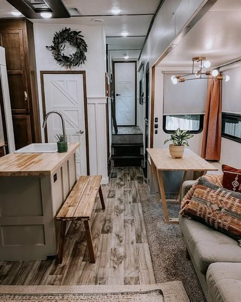 Rv Living Room, Rv Interior Design, Rv Interior Remodel, Camper Interior Design, Tiny House Camper, Camper Trailer Remodel, Vintage Camper Remodel, Diy Camper Remodel, Rv Homes