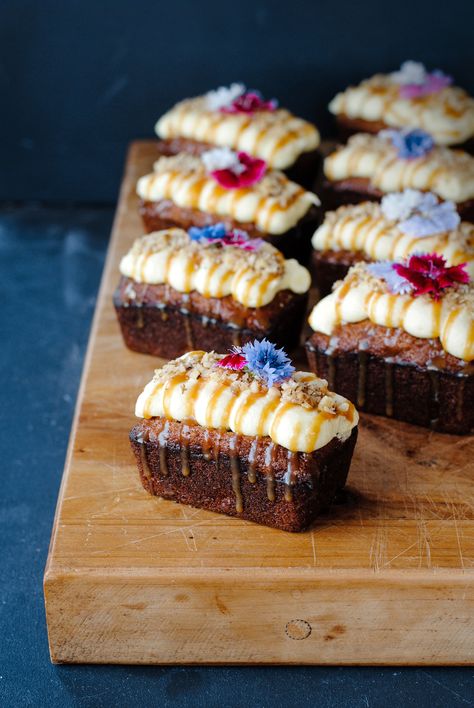 Mini Hummingbird Loaves — THE HUNGRY COOK Pastry Esthetic, Mini Loafs, Cookies Photography, Mini Loaf Cakes, Baked Recipe, Kue Macaroon, Mini Loaves, Baking Desserts, Mini Loaf