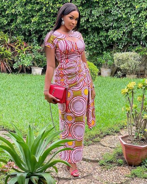 Fitted Ankara Fabric Maxi Dress With Short Sleeves, Ankara Prom Dress, Ankara Dress Designs, Ankara Long Gown Styles, Long African Dresses, Dress Ankara, Ankara Dress Styles, African Print Dress Ankara, Ankara Gown