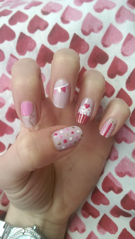 Cute Birthday Nails, Birthday Cake Nails, Dessert Nails, Gel Birthday Nails, Cupcake Nail Art, Cake Nails, 2014 Nails, Feb Nails, Cupcake Nails