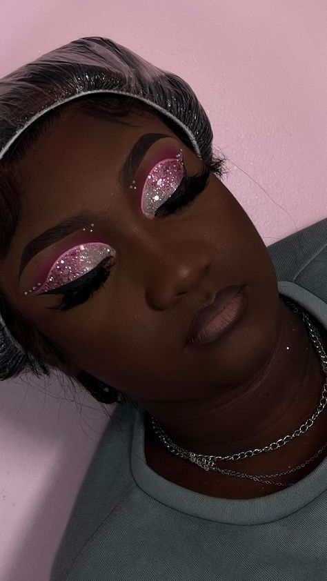 _pink.glam on Instagram: DIAMONDS & PEARLS 🤍✨✨✨✨✨ liner from @beatsbydebcosmetics pinky 💞 rhinestones from @beatsbydebcosmetics Pink Birthday Makeup Looks, Face Diamonds Rhinestones Makeup, Makeup Black Liner, Rhinestone Lips, Birthday Makeup Looks, Cowgirl Halloween, Glitter Makeup Looks, Rhinestone Makeup, Birthday Makeup