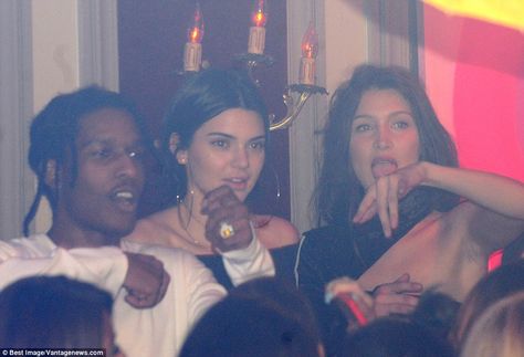 Kendall And Asap, Kendall Bella, Asap Ferg, Bella Hadid Kendall Jenner, Pretty Flacko, Kendall Jenner Photos, Jenner Sisters, Paparazzi Photos, Asap Rocky