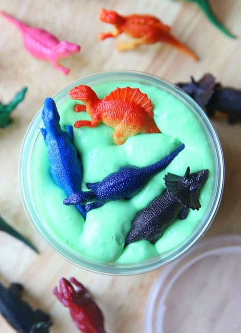 Homemade Fluffy Slime with Dinosaurs Dino Slime, Dinosaur Slime, Tortellini Primavera, Coke Jello, Dinosaur Day, Croissant Bake, Beach Printables, Pina Colada Rum, Slime Tutorial