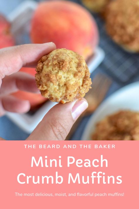 Peach Mini Muffins, Peach Breakfast Muffins, Fresh Peach Muffins Easy, Peach Oat Muffins, Peach Muffins With Crumb Topping, Muffin Recipes Peach, Peach Muffin Recipes, Mini Peach Pies, Peach Cobbler Muffins