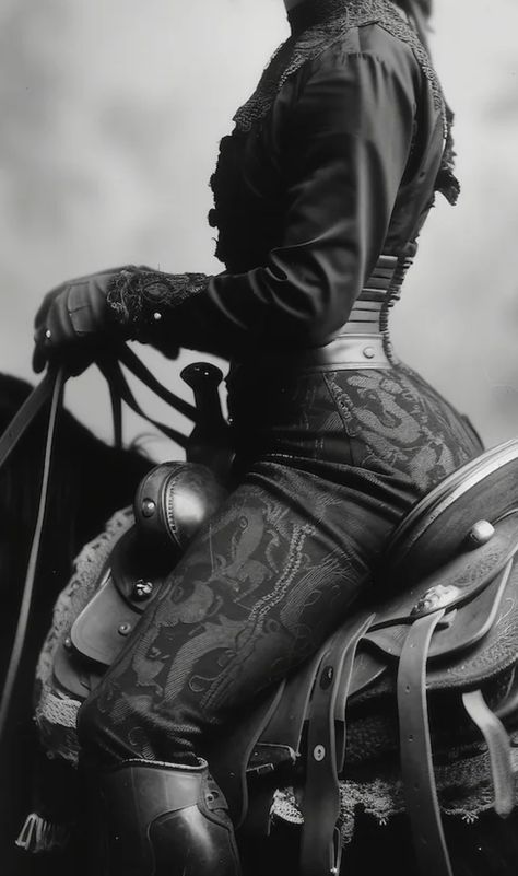 Goth Equestrian, Riding Horse Reference, Dark Cowboy Aesthetic, Vampire Cowgirl, Woman Riding Horse, Royal Family Fashion, Grunge 2000s, Kate And Meghan, Cowgirl Cowboy