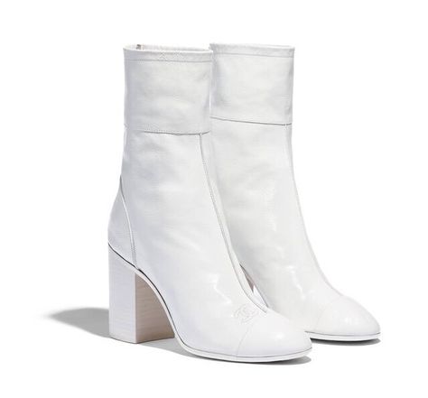 White Short Boots, Chanel Boots, Dr Shoes, High Heel Dress, Chanel Cruise, Boating Outfit, White Boots, Kpop Fashion Outfits, Pretty Shoes